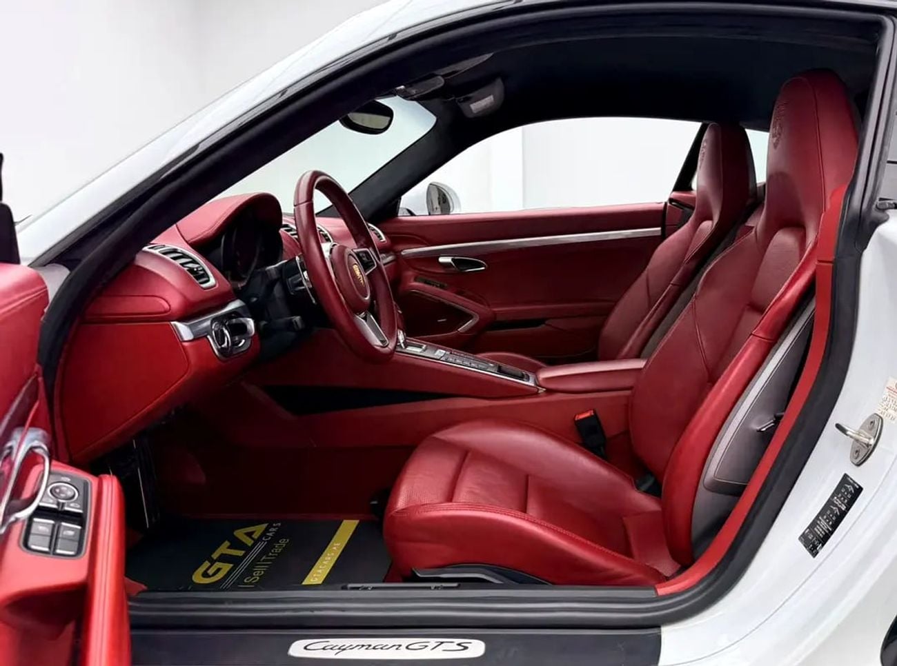 Porsche Cayman GTS, Full Service History, Fully Loaded, Excellent Condition, GCC