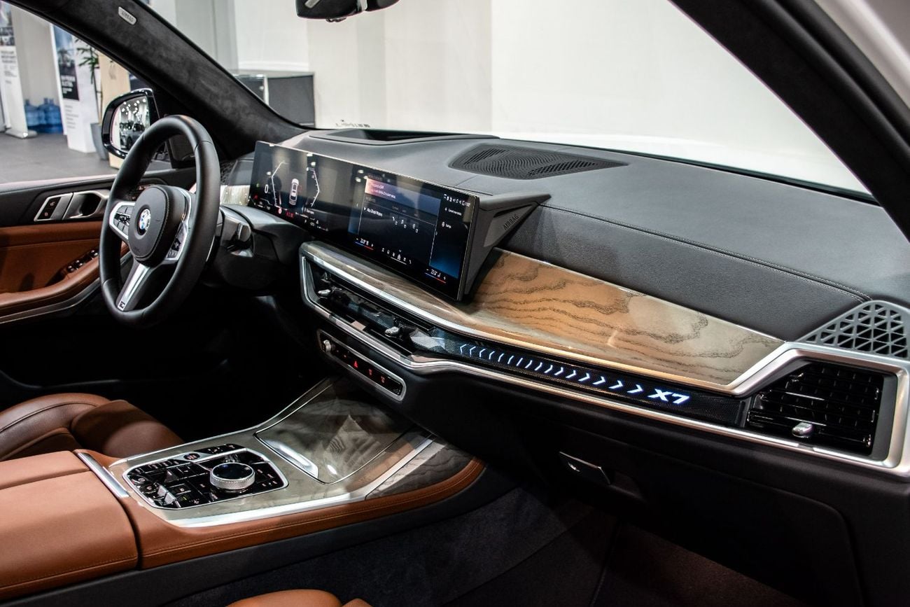 BMW X7 XDRIVE40i LUXURY M SPORT PACKAGE