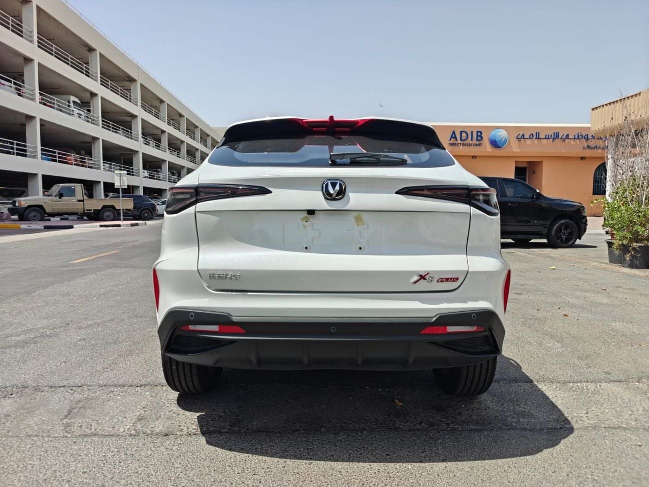 تشنجان x5 بلس BEYOND PRO شانجان X5 بلس | 1.5 تيربو | أوتوماتيكي | أبيض / أحمر