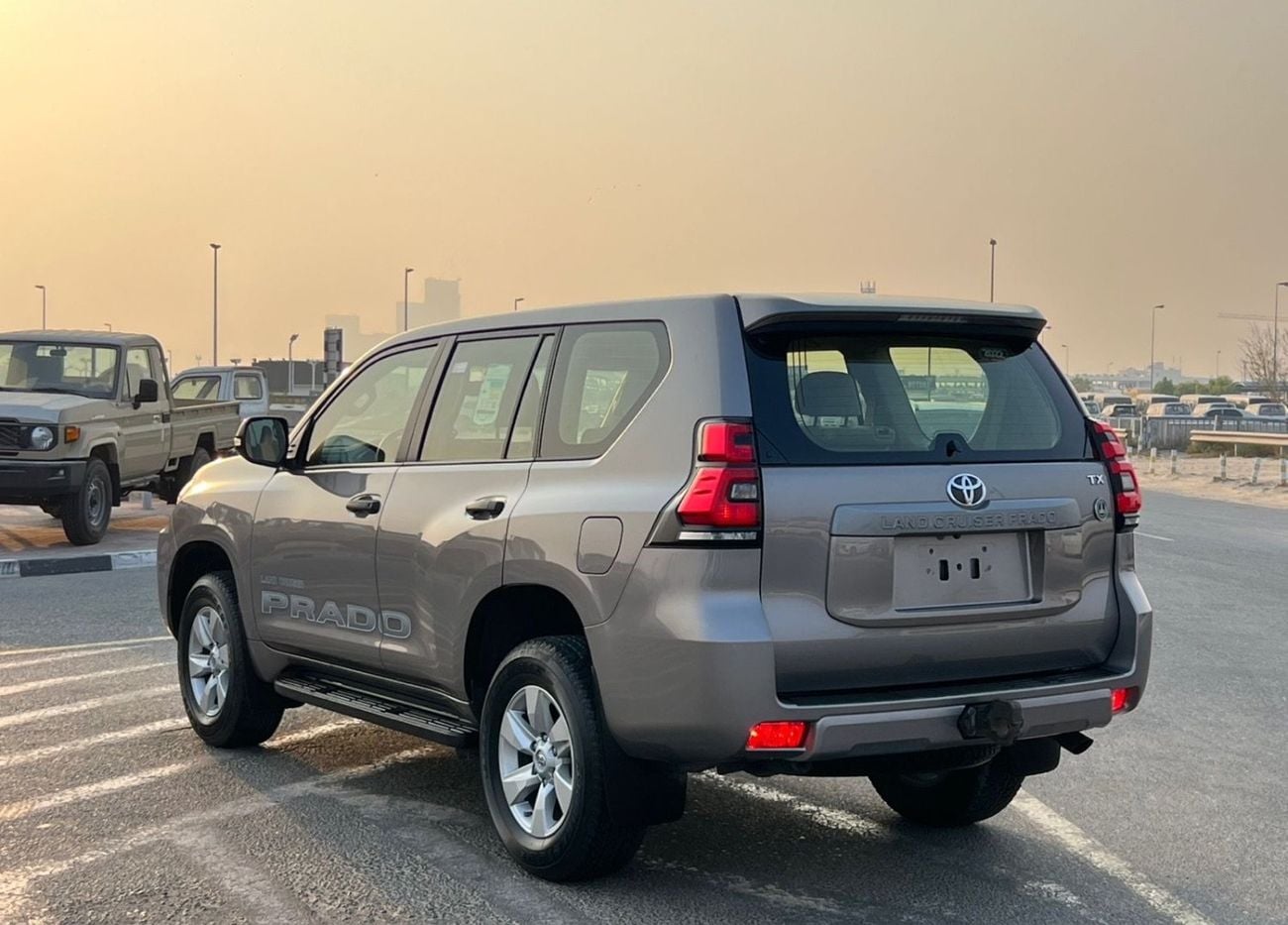 Toyota Prado TX-L 2022 Toyota Prado TX 2.7L V4- AWD 4x4 - No accident - 2 key Rear Sensor -