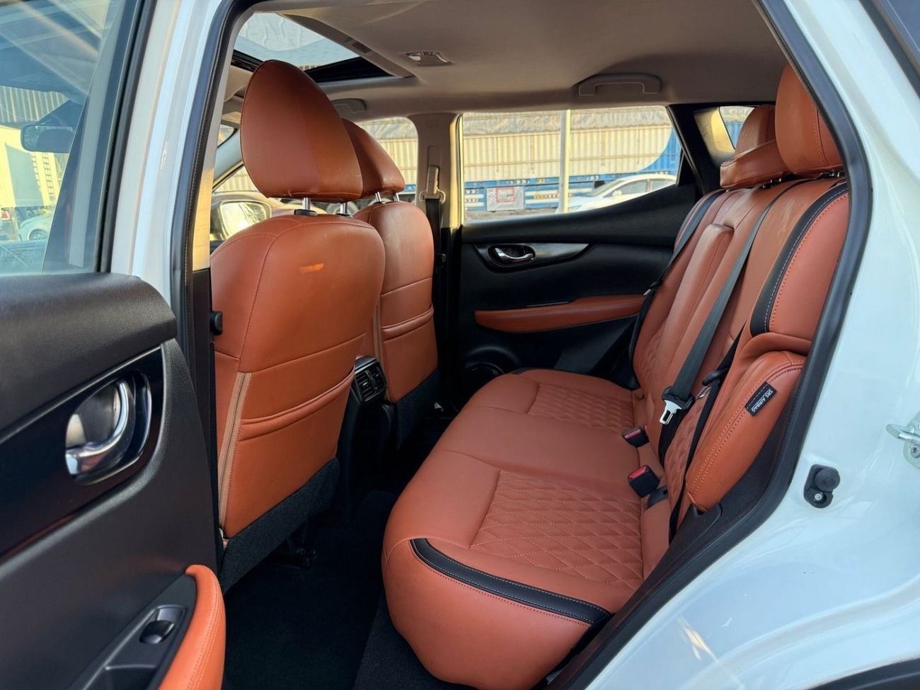 Nissan Qashqai MOONROOF FULL OPTION