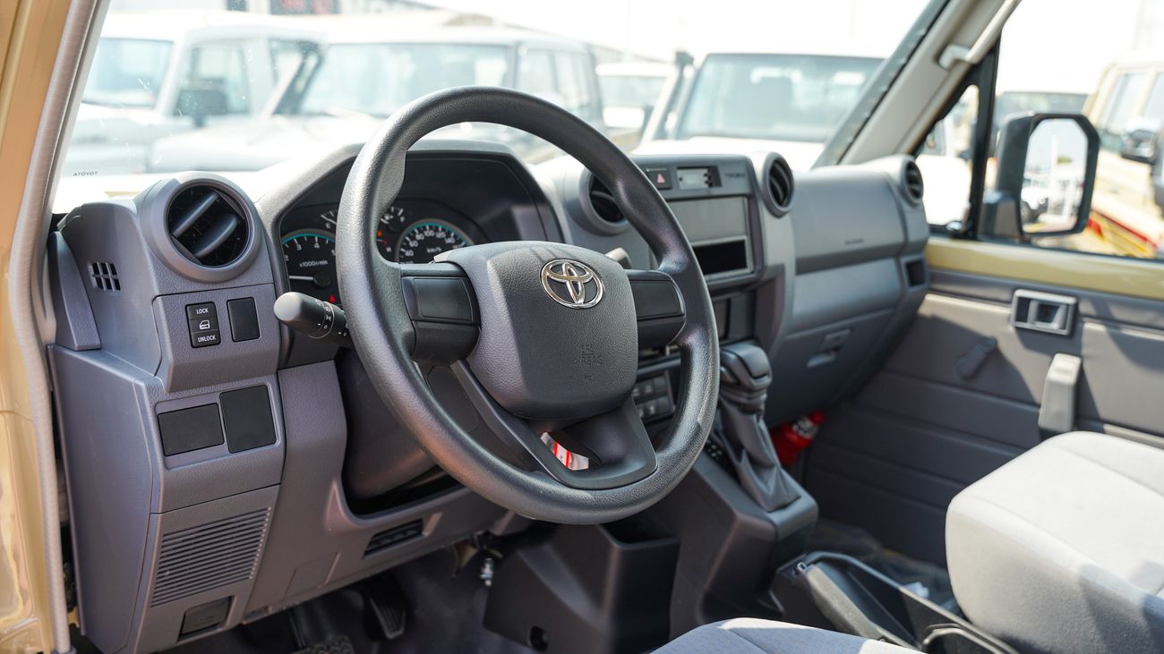 Toyota Land Cruiser 70