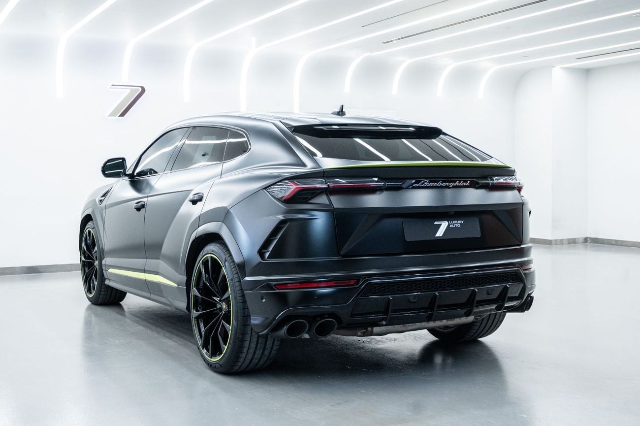 Lamborghini Urus STANDARD Pearl Capsule – European Specs – Accident Free