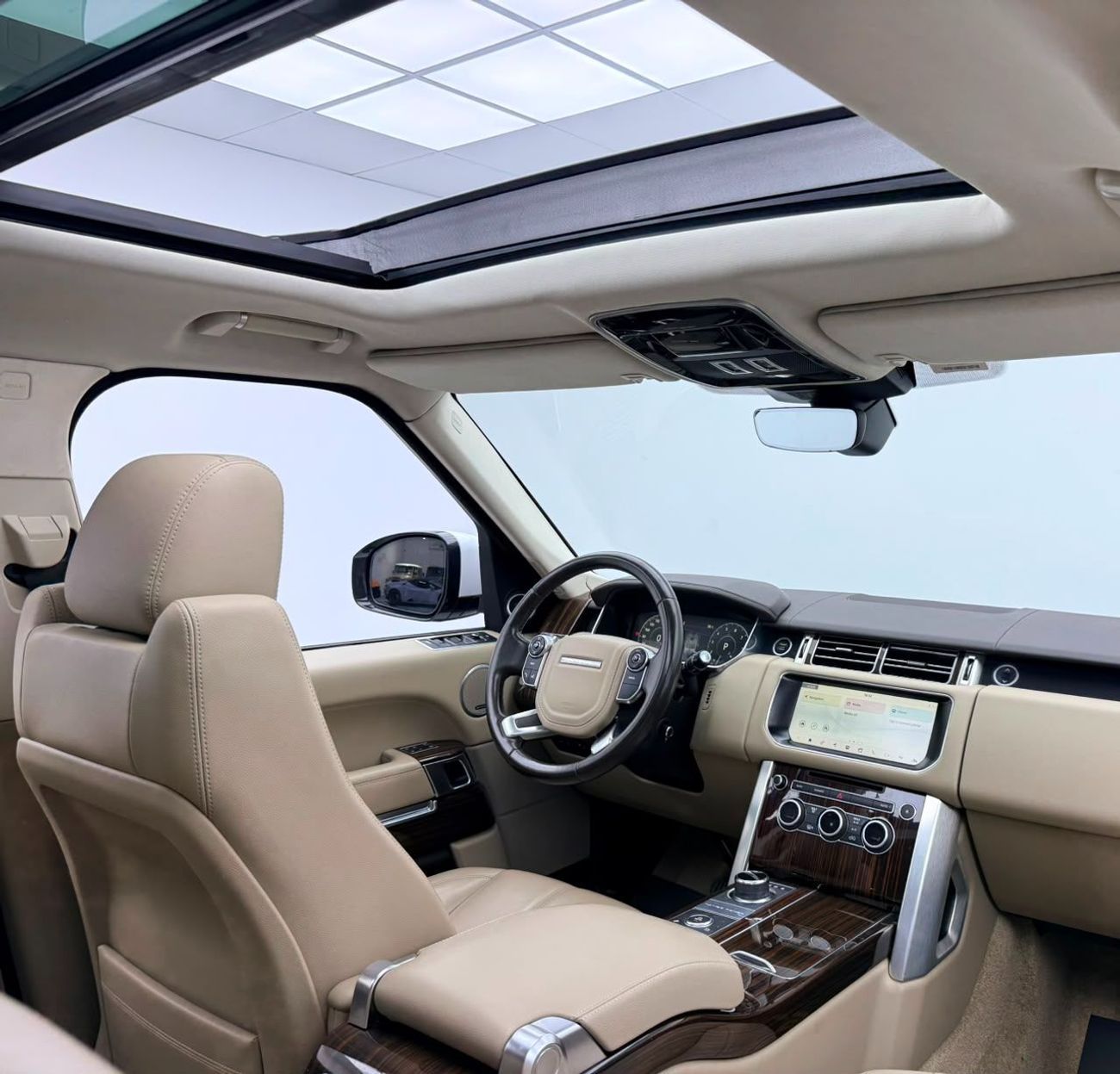 Land Rover Range Rover 2017 Range Rover HSE Supercharged, Warranty, Full RR Service History, Fully Loaded, GCC