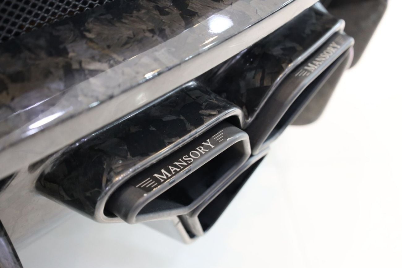 لامبورغيني اوروس 2019 Lamborghini Urus Mansory, ORIGINAL MANSORY w/ Certificate, Full Forged Carbon Pack, GCC Specs!!