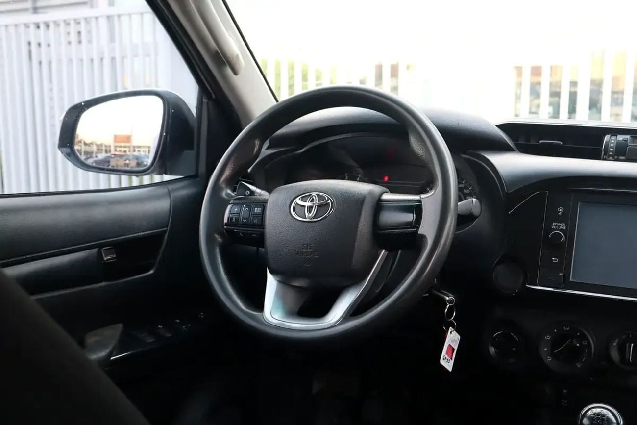 تويوتا هيلوكس GLX Toyota Hilux 2022 مواصفات خليجية