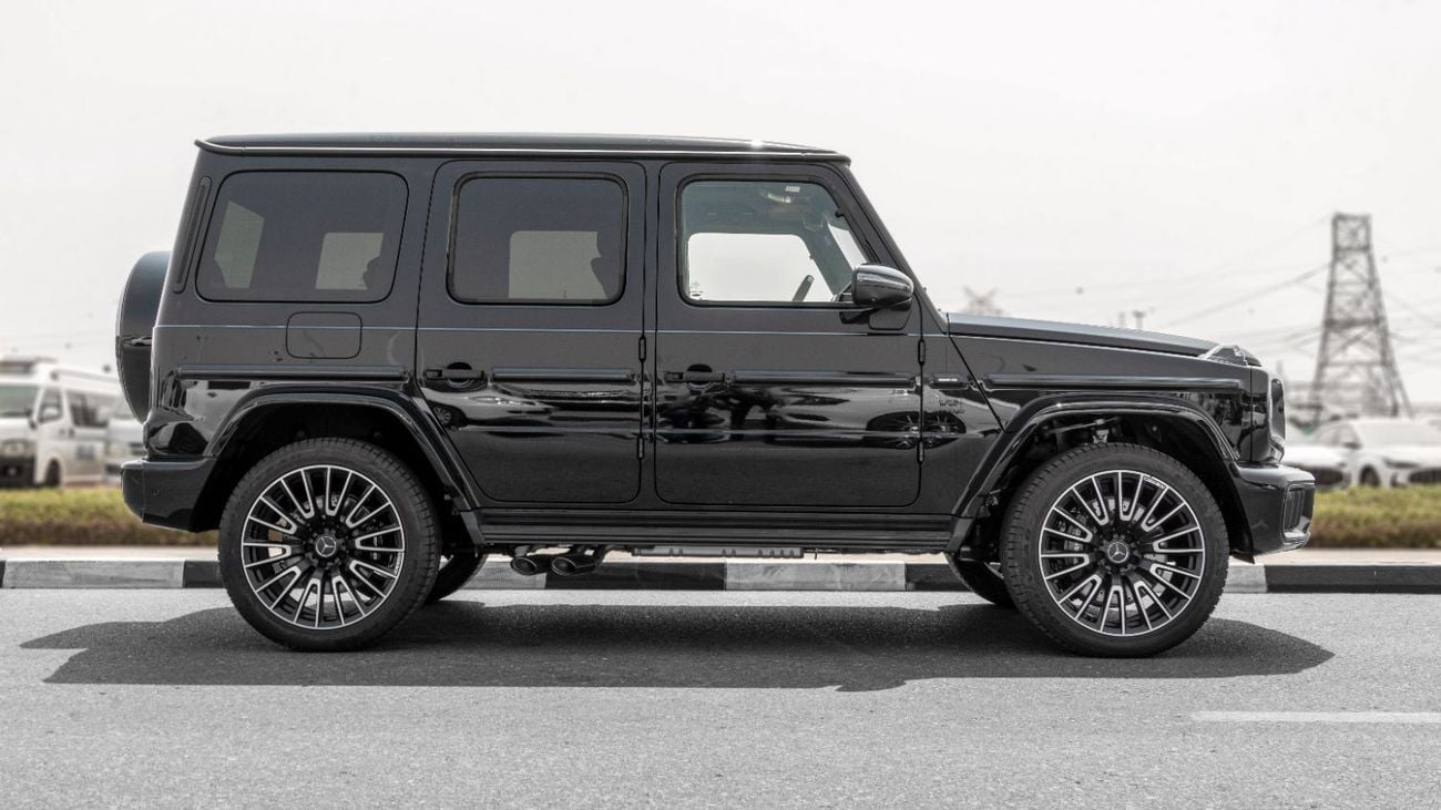 Mercedes Benz G63 AMG STANDARD 2026 Mercedes-Benz AMG G 63 4.0L AT Petrol (Black-Brown)