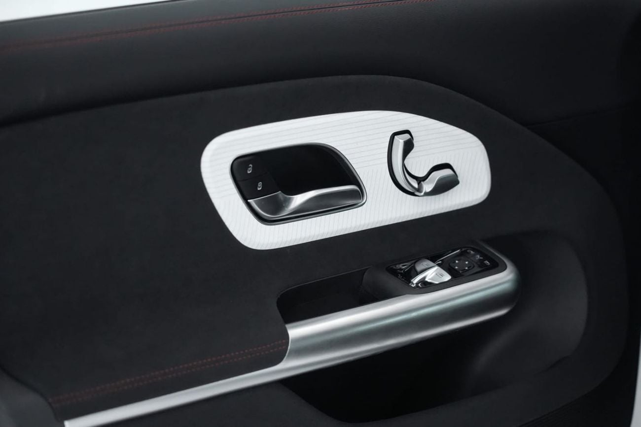 Mercedes Benz CLA 200