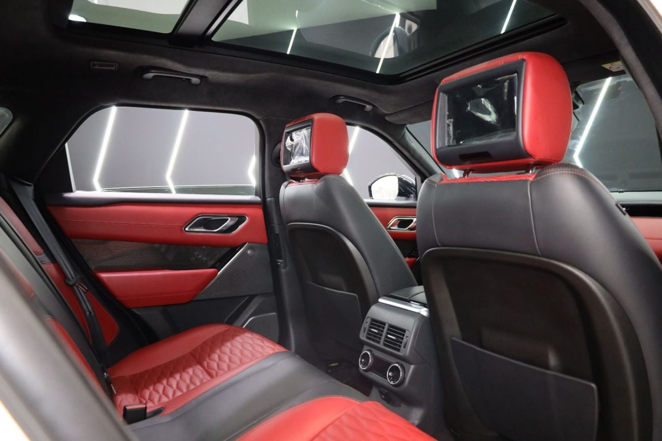 لاند روفر رينج روفر فيلار SVAutobiography Dynamic 5.0L 2020 Range Rover Velar SV Autobiography, Rear Entertainment Display, Panoramic Roof, GCC Specs!!
