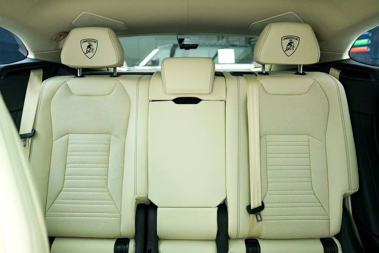 Lamborghini Urus SE 600 KM | PLUG-IN HYBRID | WHITE & IVORY