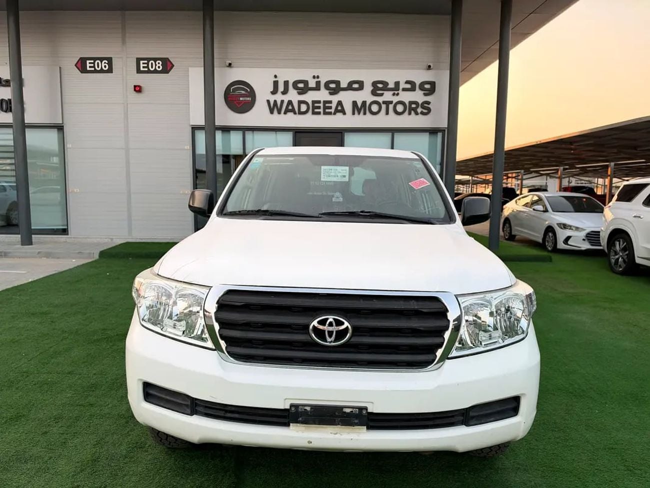 تويوتا لاند كروزر GCC Specs - Well Maintained, Trim