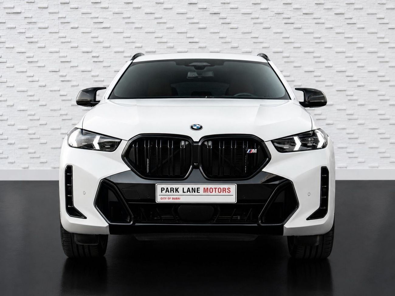 BMW X6 M60i BMW X6 M60 2024 GCC specs