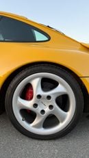 Porsche 911 CARRERA