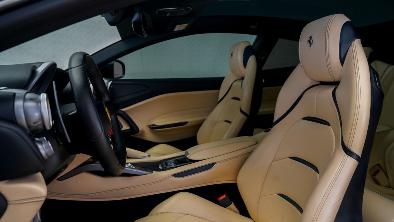 فيراري جي تي سي 4 لوسو Lusso