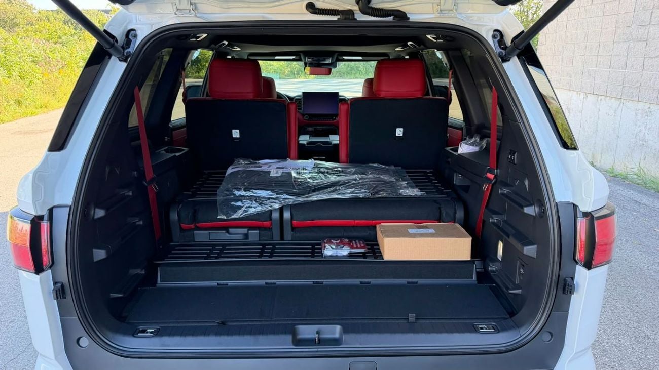 Toyota Sequoia TRD PRO 7-Seater