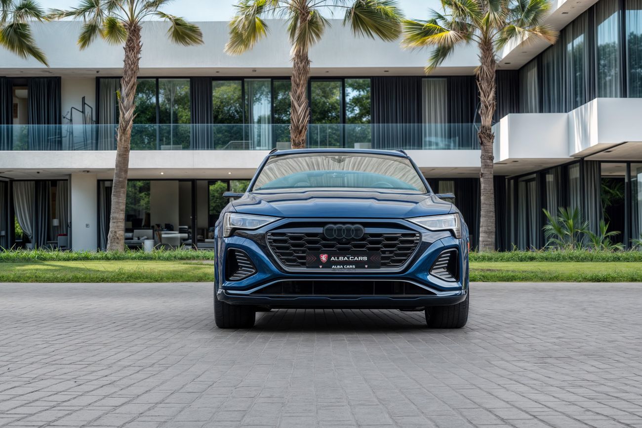 أودي Q8 SPORTPACKAGE SQ8 E-TRON | 5,288 P.M | 0% Downpayment | WARRANTY