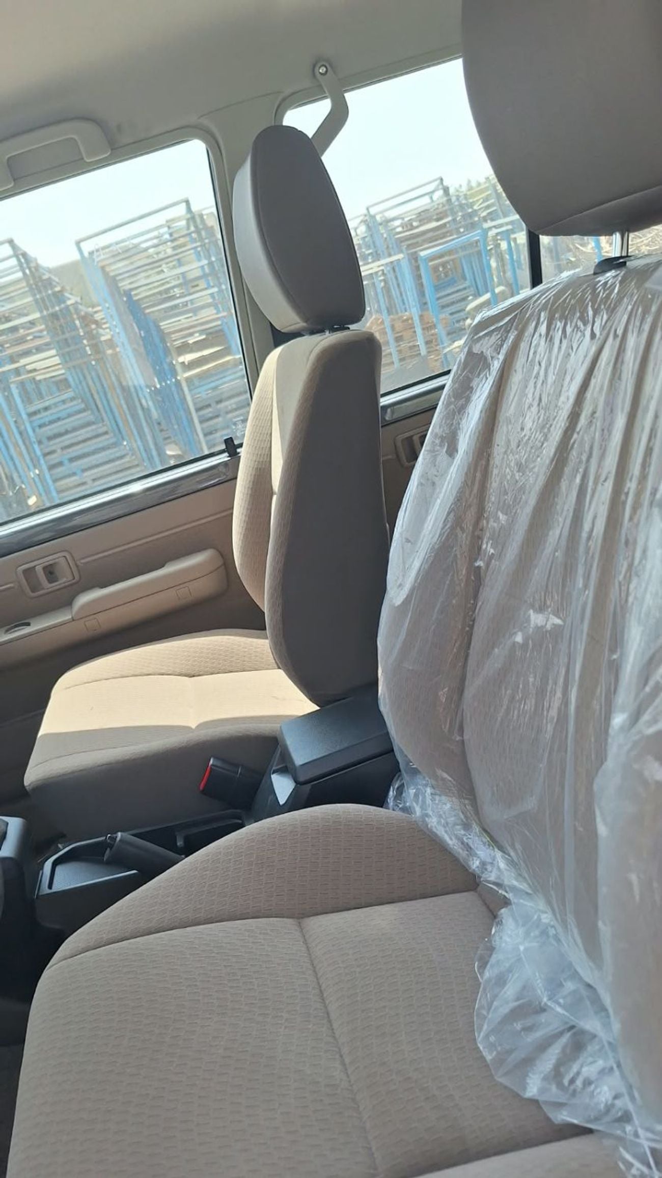 تويوتا لاند كروزر 70 LC76 LX