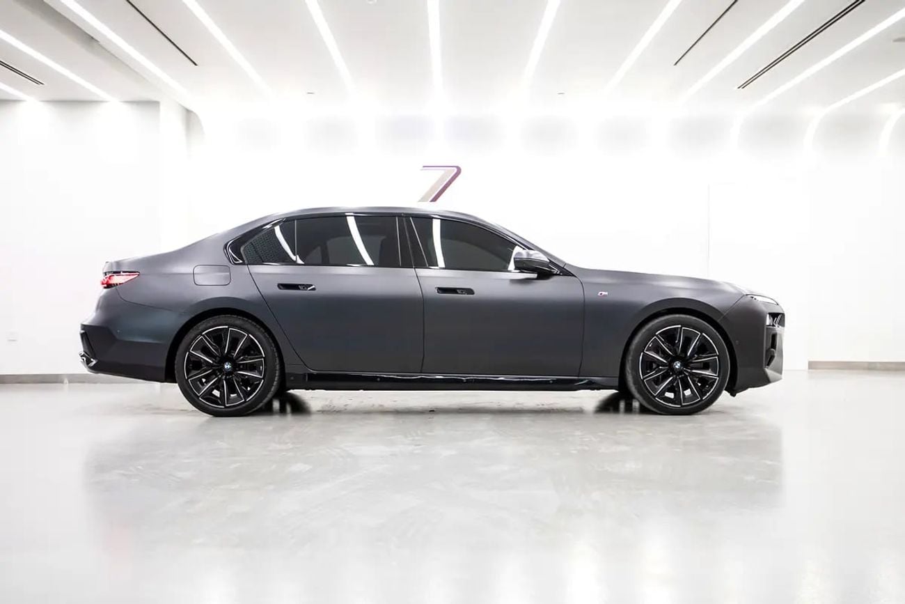BMW 750iL 750i | GCC | WARRANTY AND SERVICE CONTRACT | EXCELLENT CONDITION