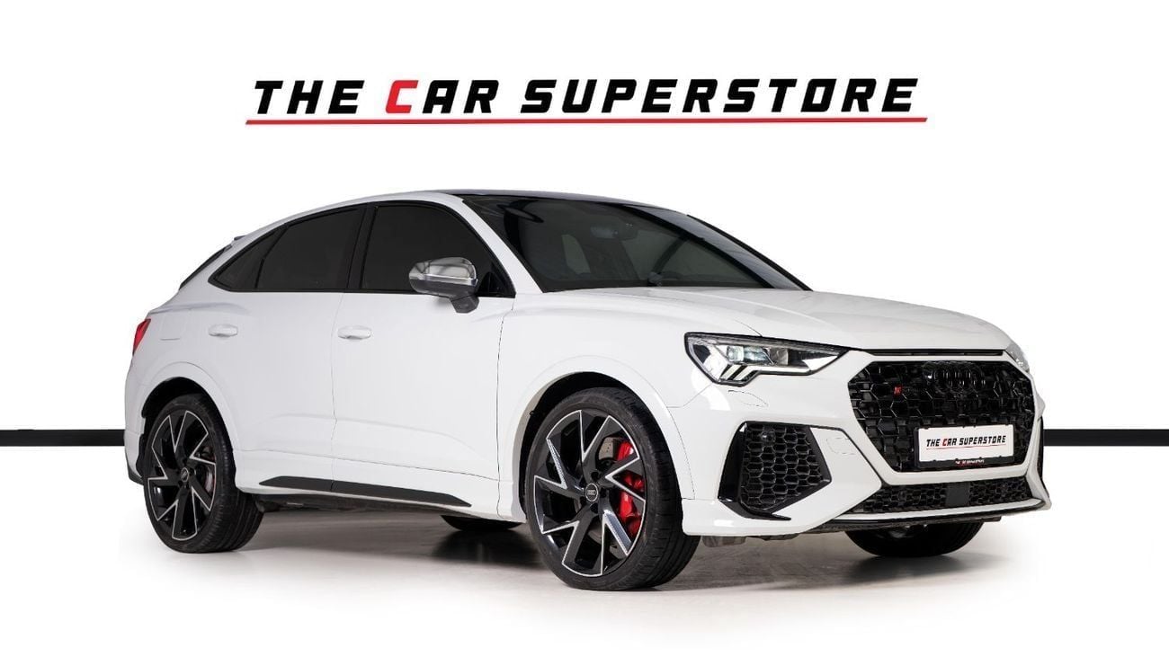 Audi RSQ3 STANDARD TFSI quattro 2.5L Premium Leather Interior-Red Interior Inserts-Honeycomb Stitching