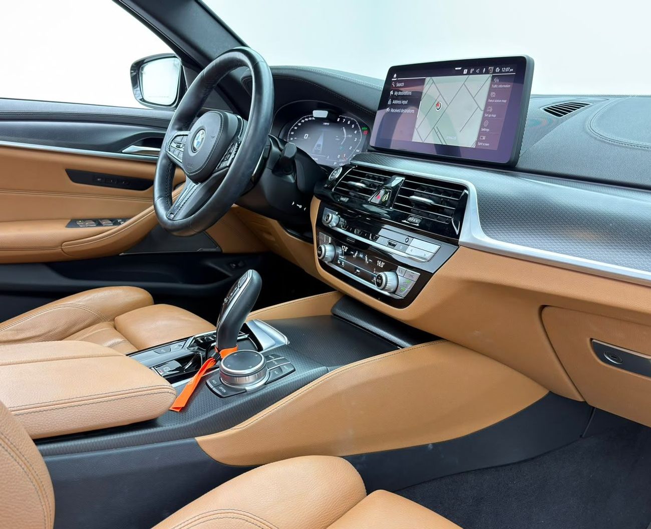 بي أم دبليو 540i M SPORT كومفورت