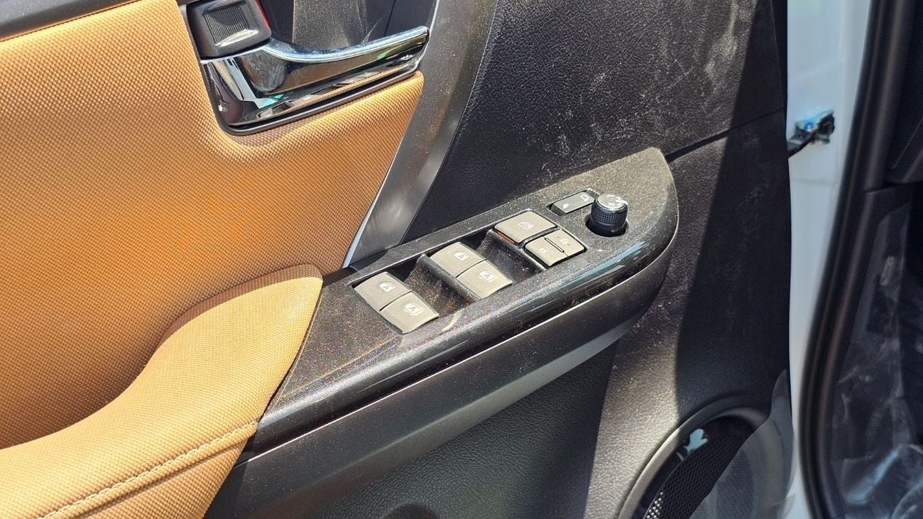 تويوتا فورتونر SR5 Toyota Fortuner 2026 Toyota Fortuner 2.8L 4-Cyl Turbo Diesel A/T AWD 4x