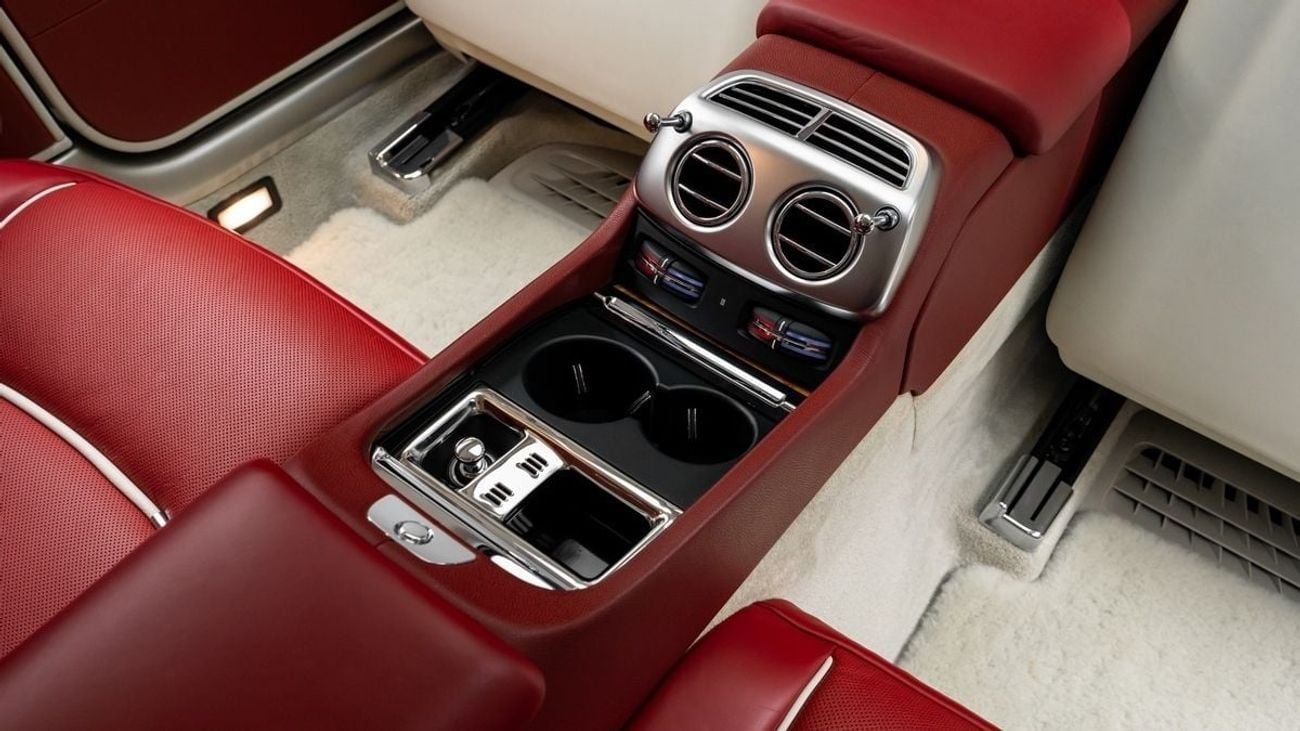 Rolls Royce Wraith STANDARD - 2014 - GCC Specs