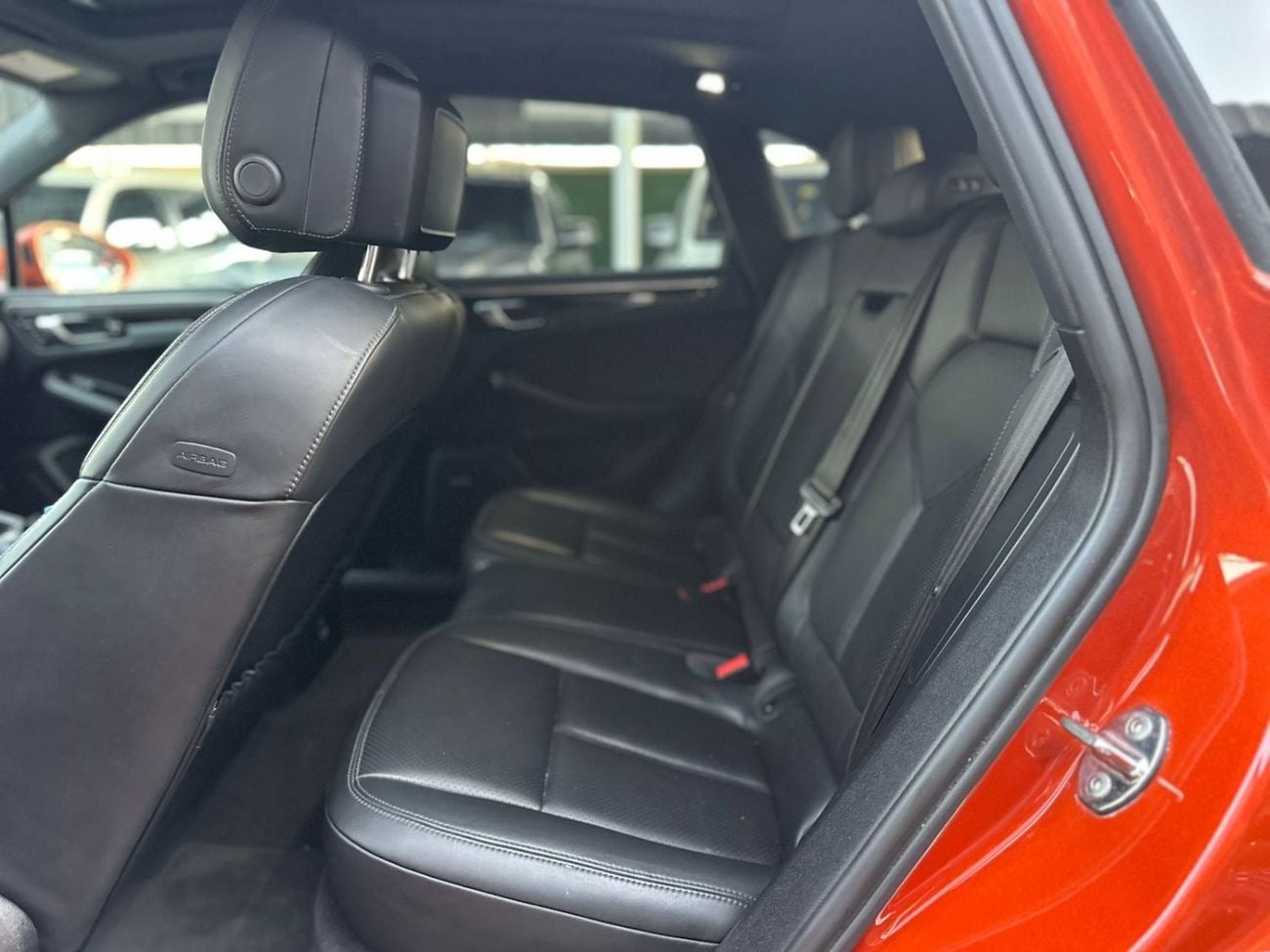 Porsche Macan STANDARD