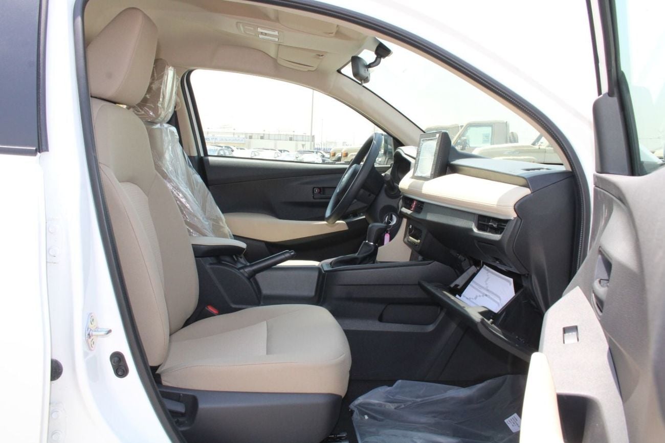 Toyota Yaris E