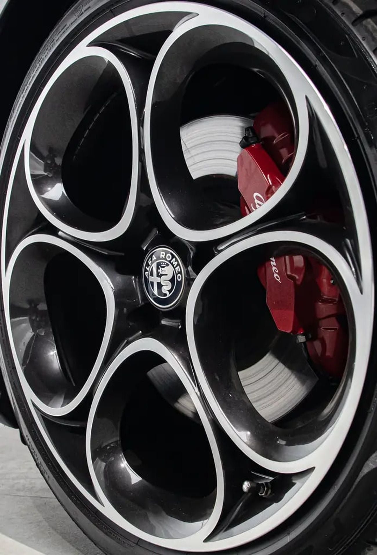 Alfa Romeo Giulia VELOCE