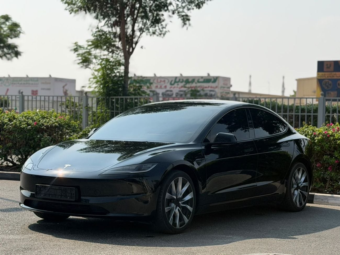 Tesla Model 3 LONG RANGE