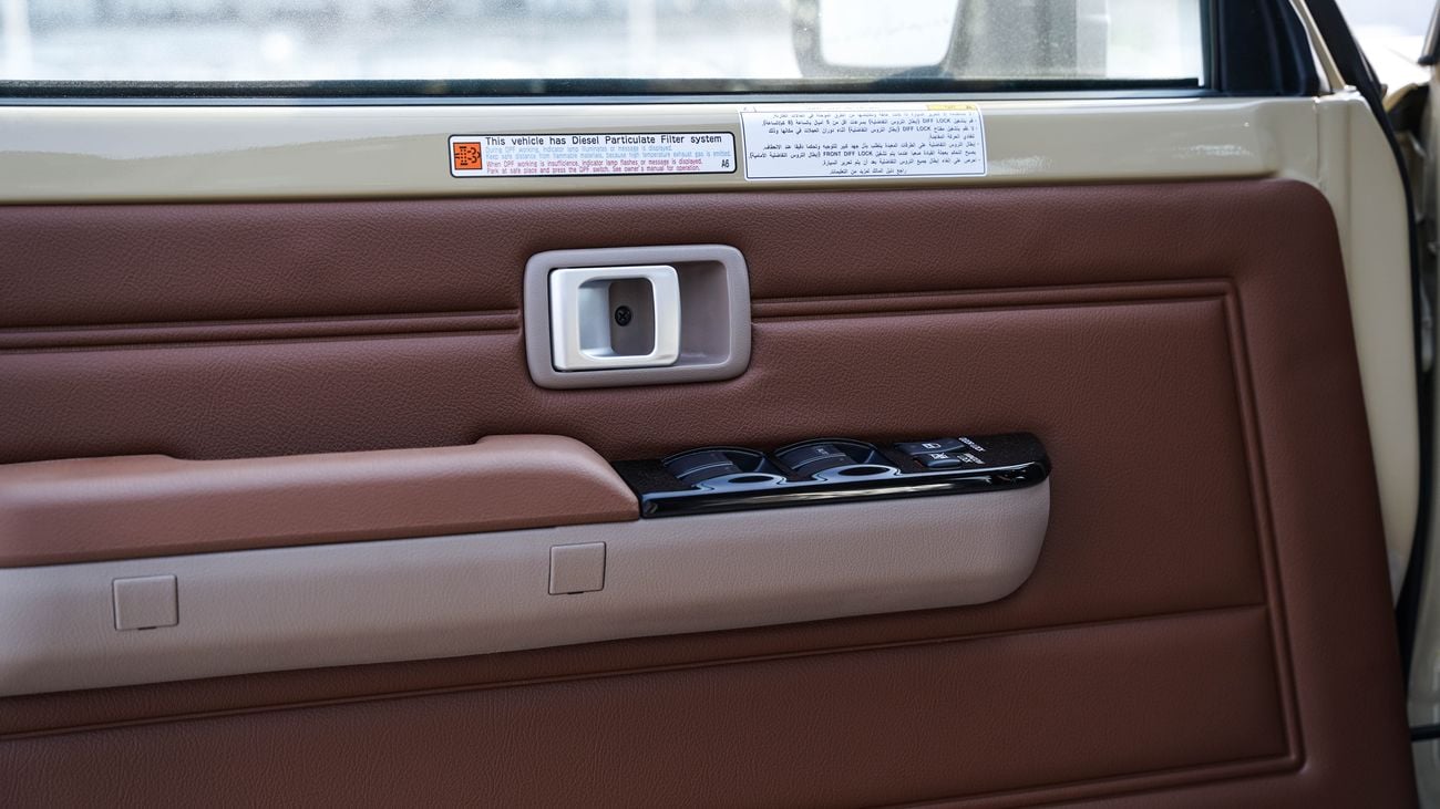 Toyota Land Cruiser 70