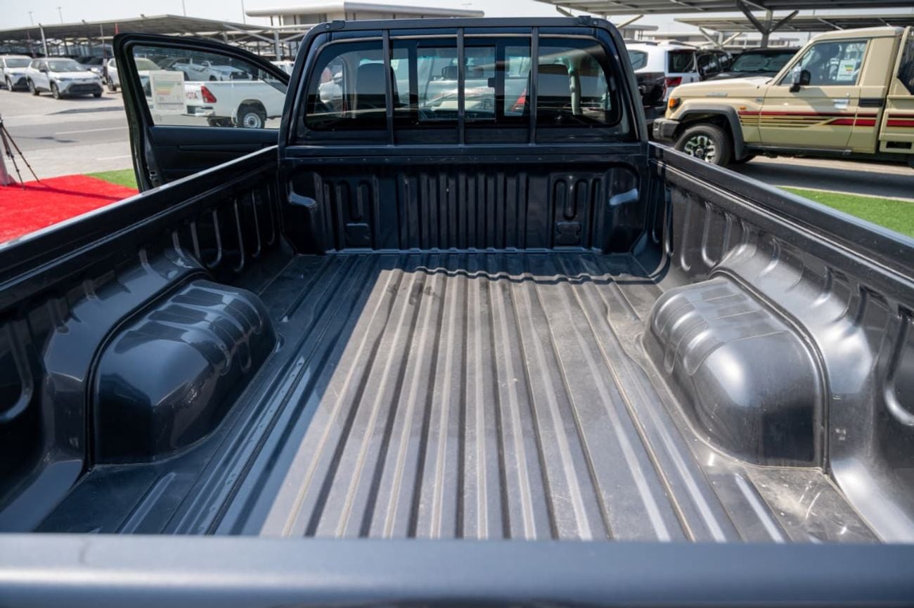 تويوتا هيلوكس 2.4 DIESEL 4x4 SINGLE CABIN 2026 MODEL GCC مواصفات مجلس التعاون الخليجي