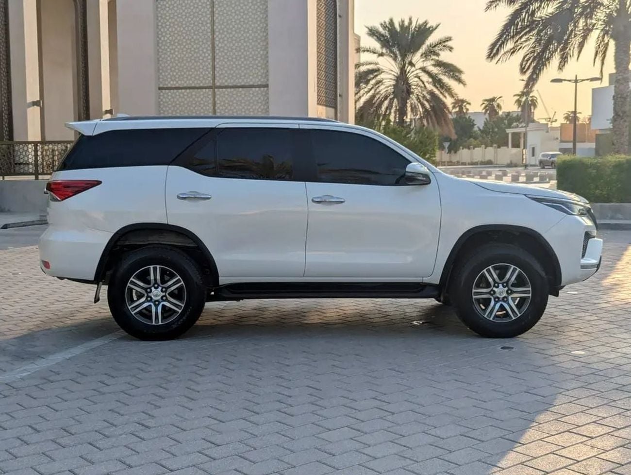 Toyota Fortuner GXR V6 4.0L | 89,185 KM | GCC Specs | Excellent Condition