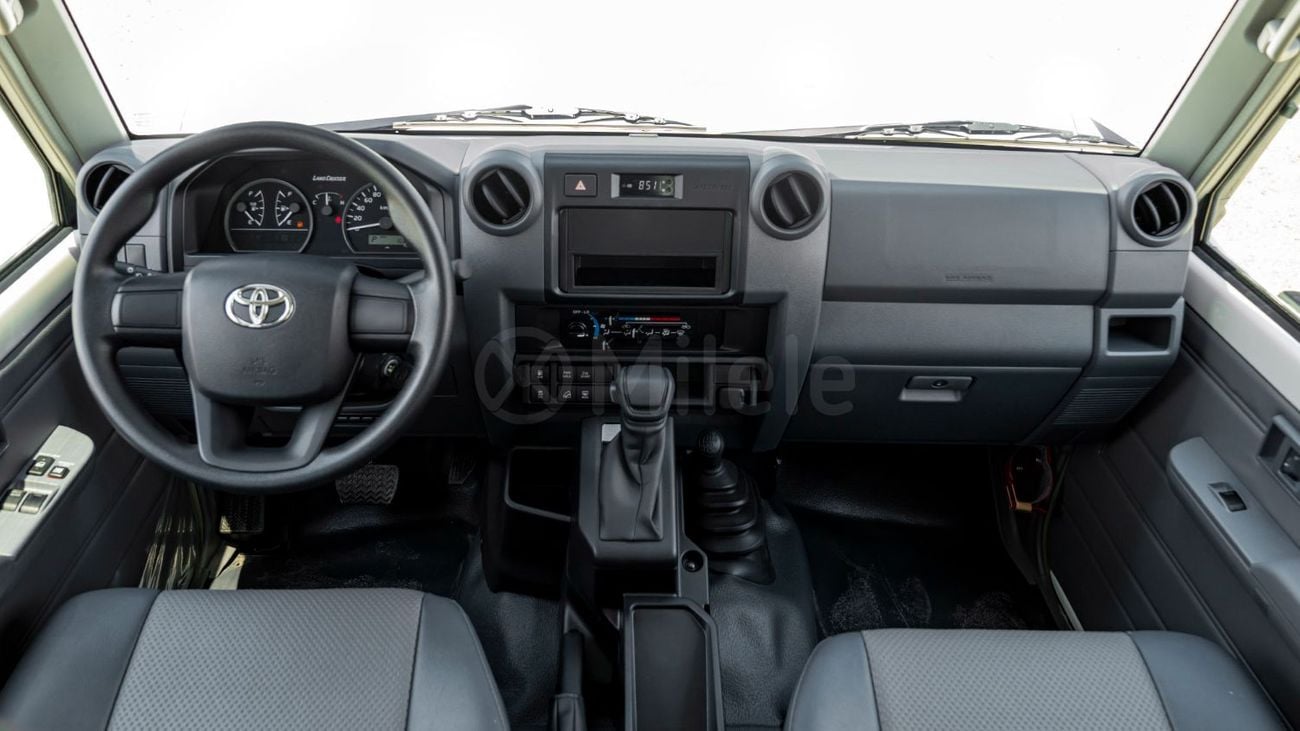 Toyota Land Cruiser 70 LC 78 HARDTOP 2.8L MT