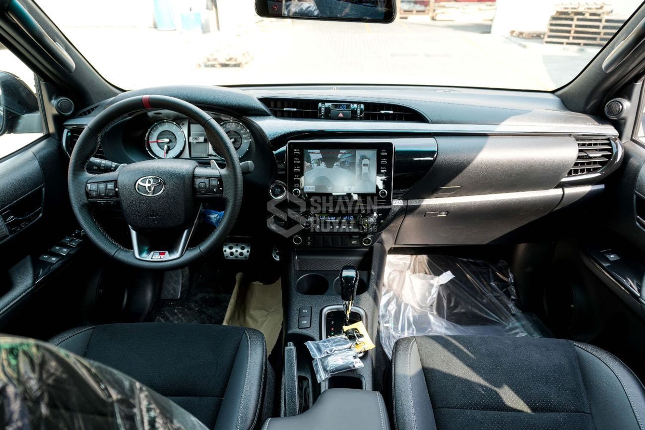 تويوتا هيلوكس GR SPORT 4.0L V6 PETROL DC AT 4WD 2026MY