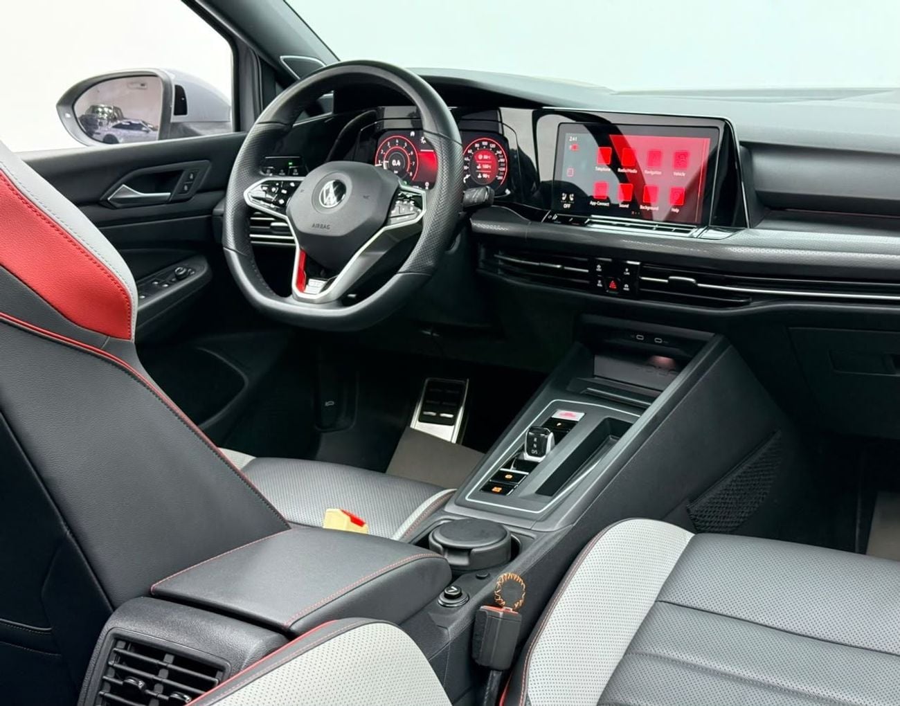فولكس واجن جولف GTI P2 2022 Volkswagen Golf GTI, Warranty, Full Volkswagen Service History, GCC Specs.