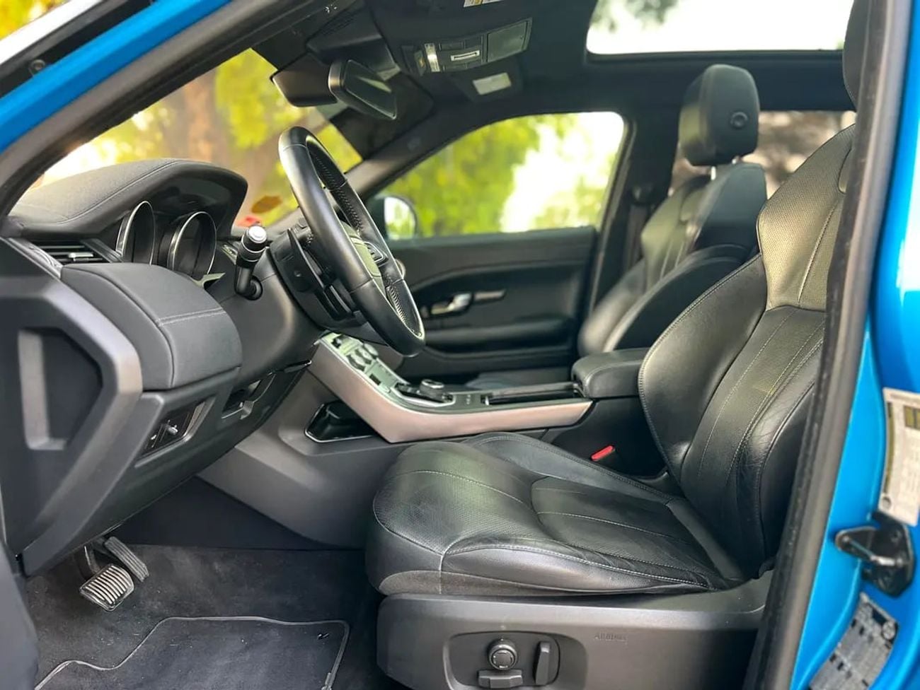 Land Rover Range Rover Evoque Dynamic SE - Canadian Specs