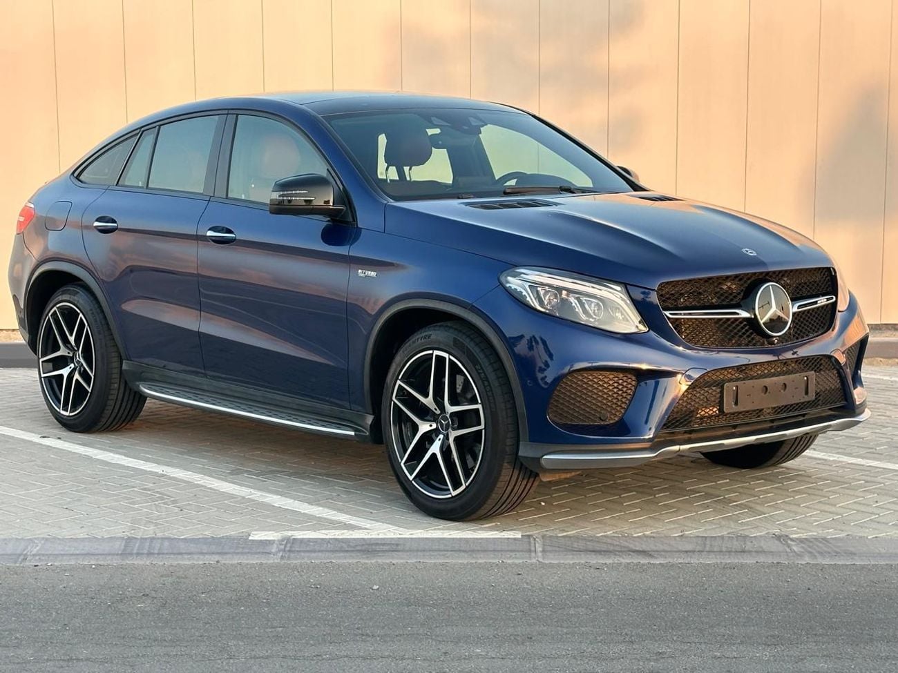 Mercedes Benz GLE43 AMG STANDARD