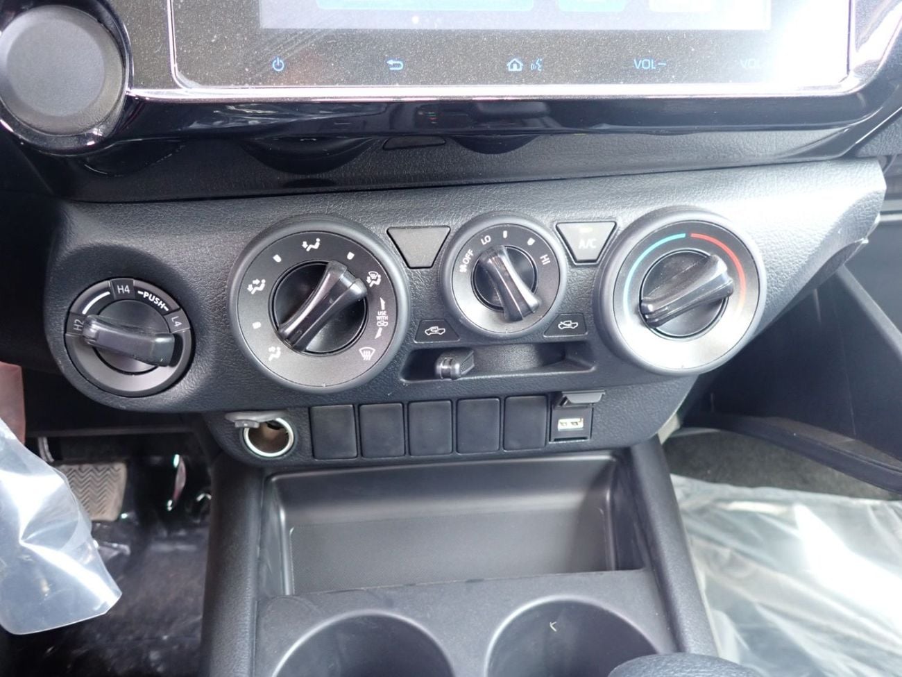تويوتا هيلوكس GL Toyota hilux 2.7L petrol MY2025 for export only