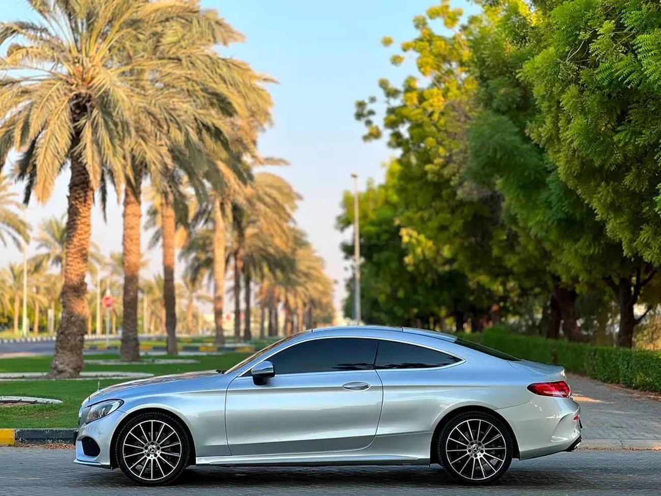 Mercedes Benz C 200 Coupe C200 Coupe GCC Specs
