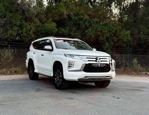 Mitsubishi Montero Sport GLS PREMIUM Mitsubishi Montero Sport | 3.0 L | 2023 | GCC | Accident-Free | In Excellent Condition | 1344 P.M