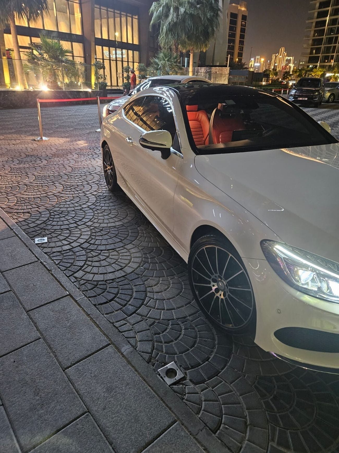 مرسيدس بنز C 300 ستاندارد STANDARD