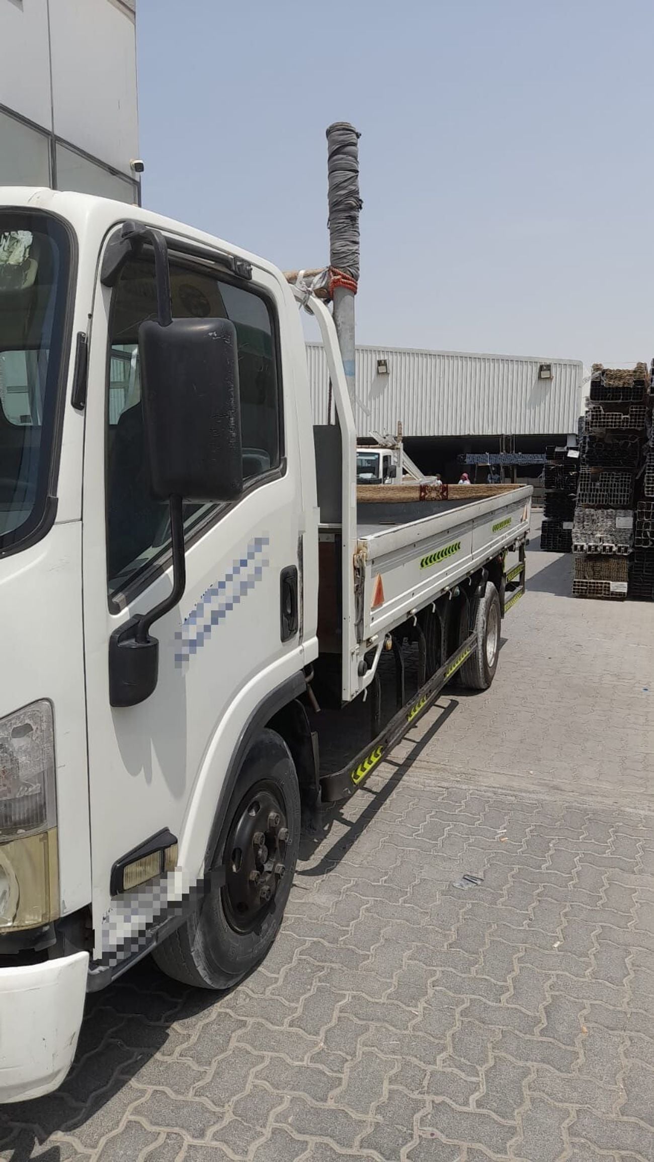 Isuzu NPR STANDARD