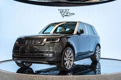 Land Rover Range Rover AUTOBIOGRAPHY P530 | Belgravia Green | Black Roof | White Interior | Shadow Exterior Package | GCC Specs