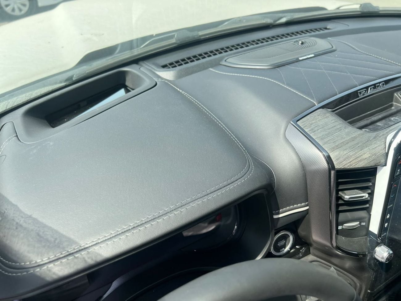 RAM 1500 LIMITED