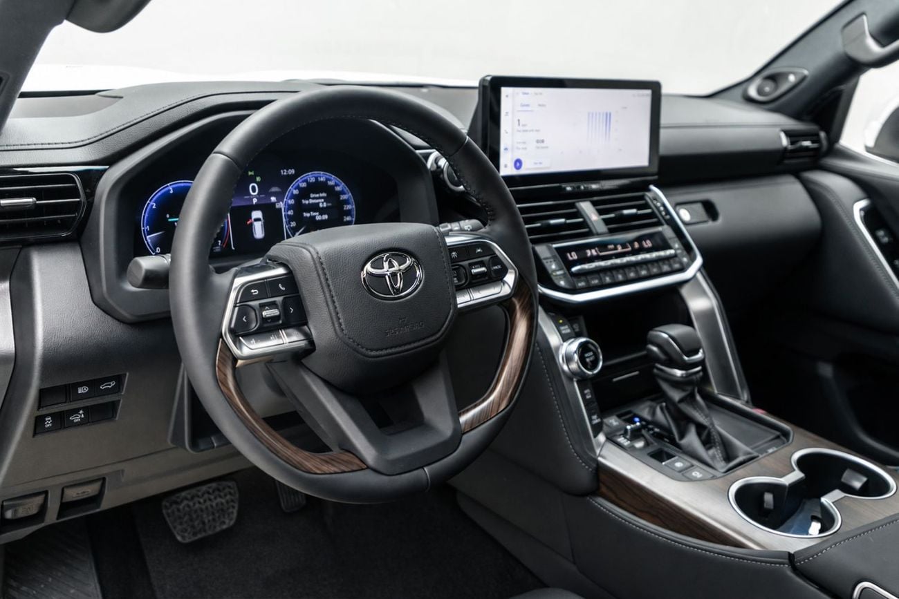Toyota Land Cruiser VX LC300 3.5L - Pearl White Inside Black | Export Only