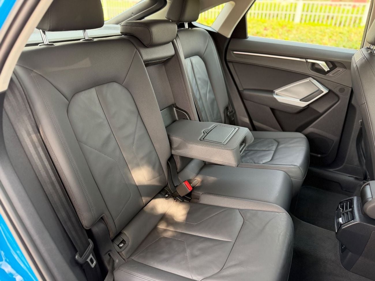 Audi Q3 40 TFSI S-LINE Audi Q3 2020 Gcc Sline perfect color