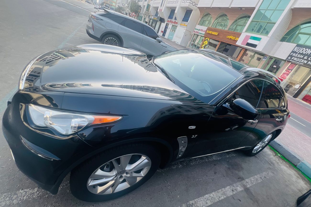 Infiniti QX70 EXCELLENCE