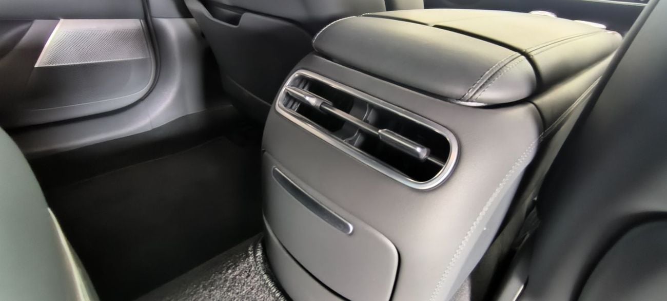 Genesis G90 ROYAL 3.5L TURBO AWD