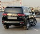 Toyota Land Cruiser GXR 2024Model 4.0L v6 petrol Engine Colour Black push start Transmission Automatic Interior.Begie leathe